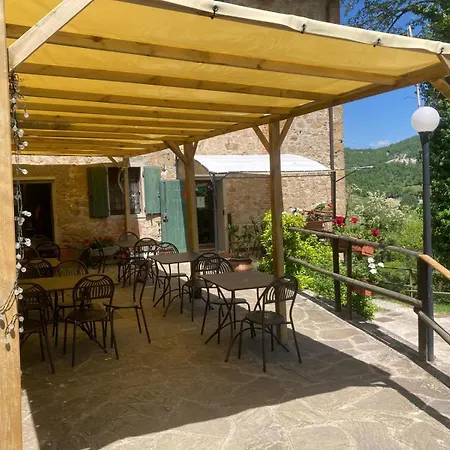 Locanda Dei Fienili Del Campiaro Inn
